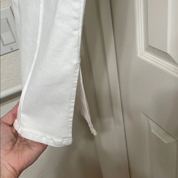 Express Women's Straight Leg Jeans in white size 2 - Picture 3 of 6